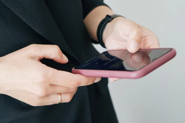 Мошенники стали в два раза чаще звонить кузбассовцам по сложным схемам