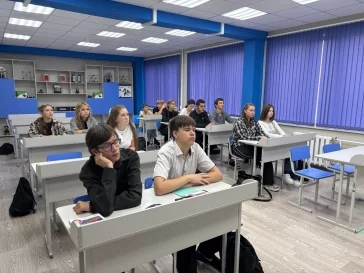 Фото: «Сибантрацит» продолжает профуроки в школах 2