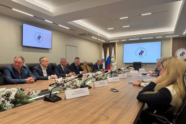 Олег Дерипаска возглавил Федерацию хоккея с мячом России