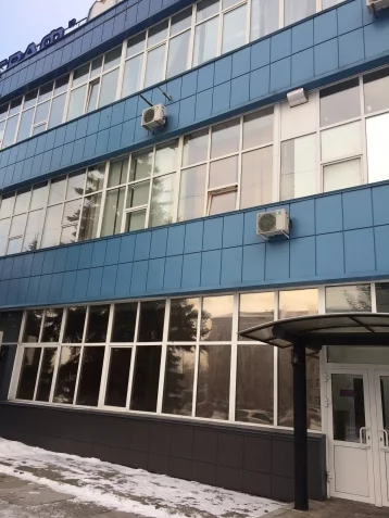 Фото: В Кузбассе приставы арестовали у бизнесмена производственное здание 1