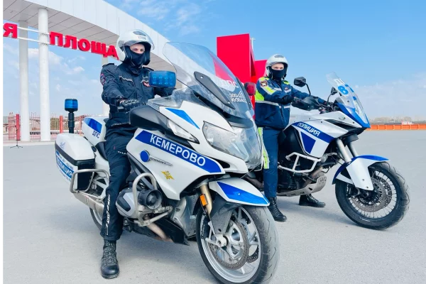 В Кемерове на дороги вышли мотопатрули Госавтоинспекции