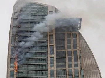 Фото: Пожар в небоскрёбе Trump Tower в Баку: есть пострадавшие 1