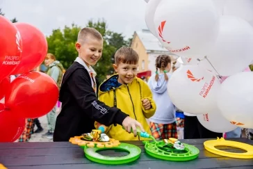 Фото: Уникальный игровой комплекс БЕЛАЗ подарил Мыскам  «Разрез Кийзасский»  9