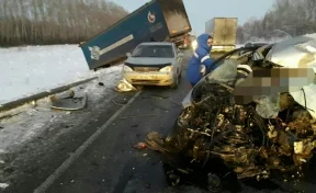 Мужчина погиб в страшном ДТП на трассе Кемерово-Новосибирск