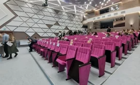 «Здесь изменилось всё»: мэр Кемерова показал концертный зал в Центральной детской школе искусств после ремонта