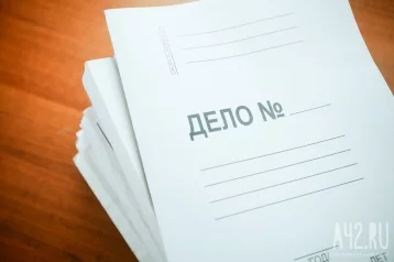 Фото: Директор новосибирской школы подозревается в распространении порно 1