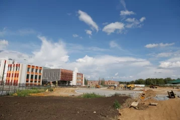 Фото: В Кузбассе до конца года завершится строительство школы на 550 мест 1