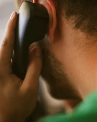 В МВД предупредили о мошеннической схеме со льготами на связь для пенсионеров