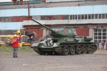 Фото: В Новокузнецке завершили восстановление танка Т-34 для Парада Победы 3