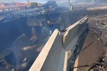 Фото: Взрыв у аэропорта Болоньи сняли на видео 1