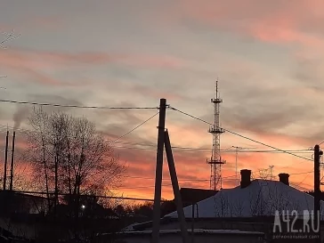 Фото: Кемеровчане снова наблюдали алый рассвет: синоптики рассказали о перемене погоды 3