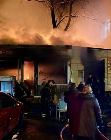Два человека погибли при пожаре в кафе в подмосковном Видном