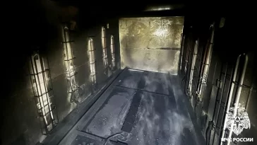 Фото: В Новокузнецке сгорел салон ритуальных услуг 3