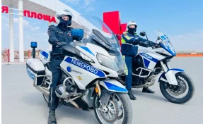 В Кемерове на дороги вышли мотопатрули Госавтоинспекции