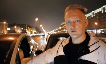 Фото: Блогер из Кузбасса попал в ДТП на своей Tesla в Москве 1