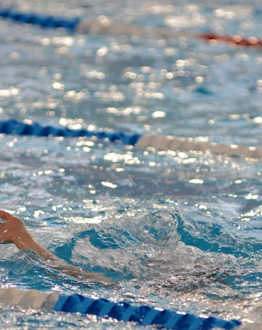 Не подлежит реконструкции: в Кузбассе навсегда закрыли бассейн с треснувшей чашей