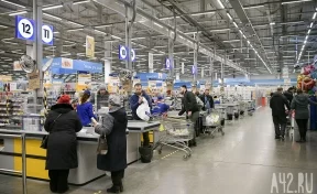 Власти Кемерова рассказали о работе торговых центров, комплексов и рынков в новогодние праздники