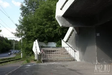 Фото: В Кемерове отремонтируют обветшавшую лестницу на входе в Сосновый бор 2