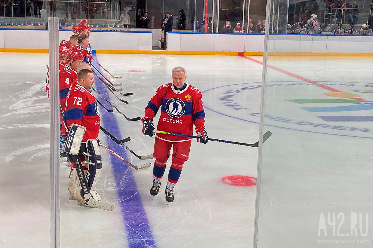 Вячеслав Фетисов считает, что новокузнецкая хоккейная команда должна вернуться в КХЛ