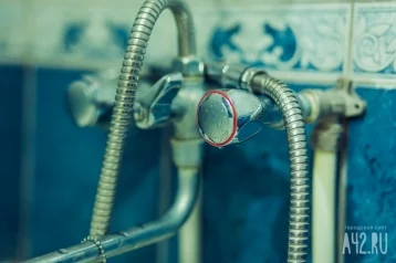 Фото: Части кемеровчан досрочно дадут горячую воду 1