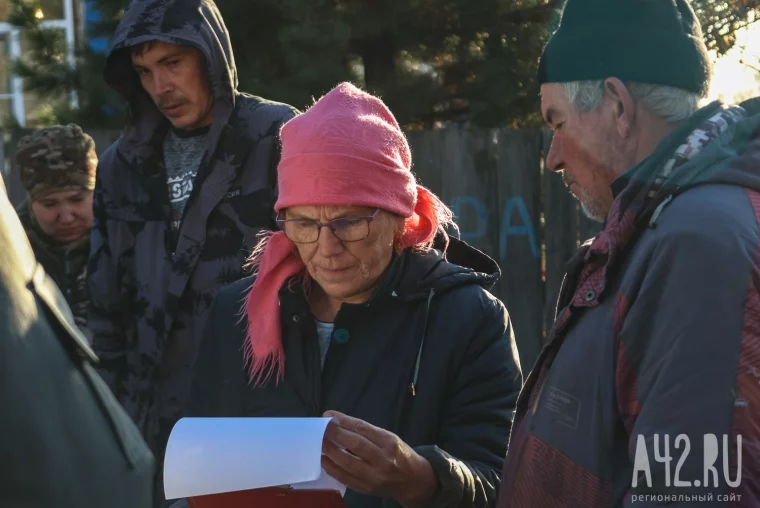 Фото: «Хотя бы скажите, чем они больны»: власти изымают у плачущих кемеровчан сотни свиней, но не называют причину. Мы поговорили с хозяевами в очаге эпизоотии 2