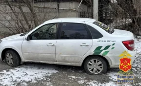 В Кемерове 16-летний подросток повредил 11 припаркованных во дворе машин