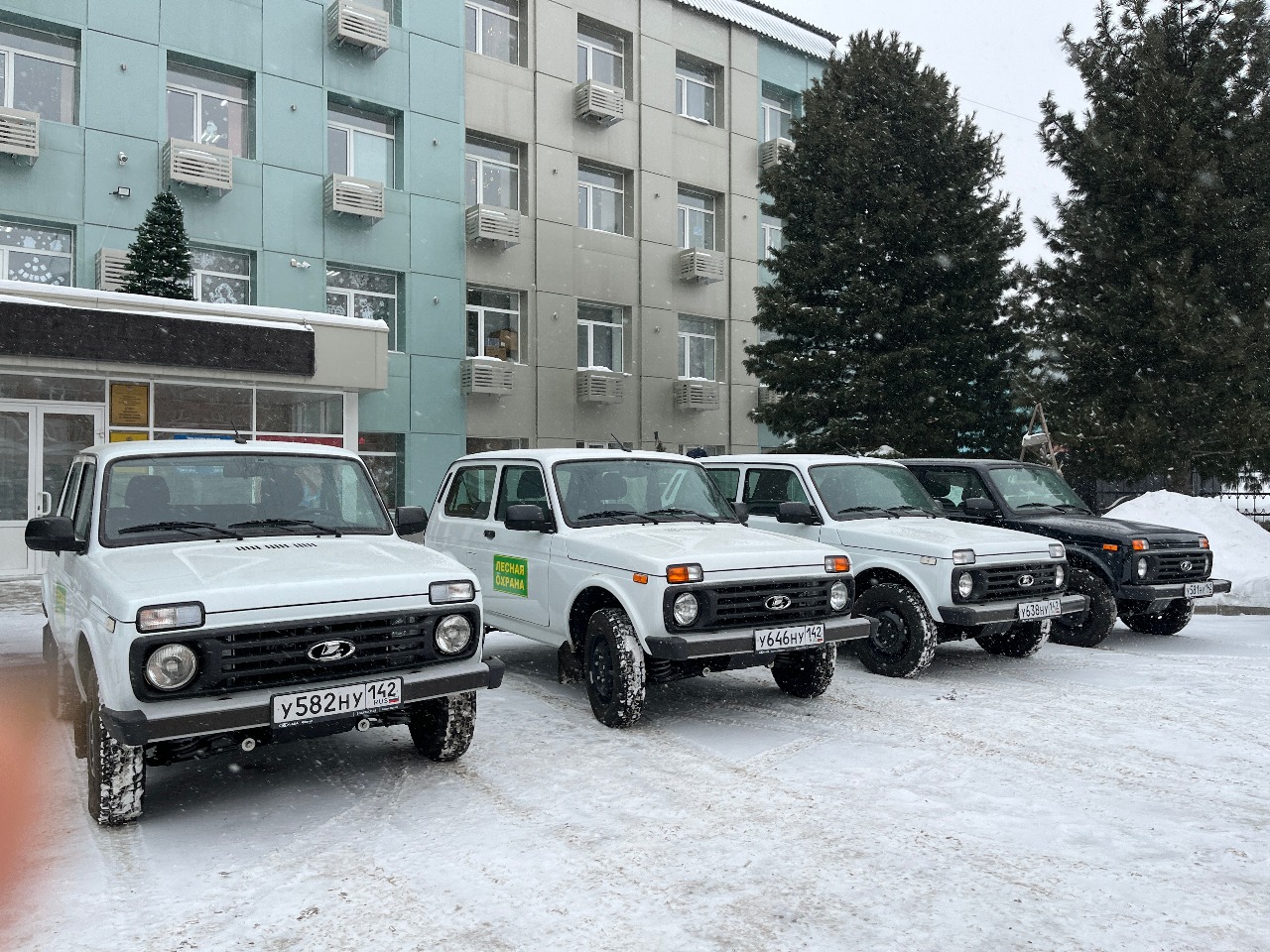 Власти Кузбасса купили новые автомобили на 4 млн рублей для охраны лесов