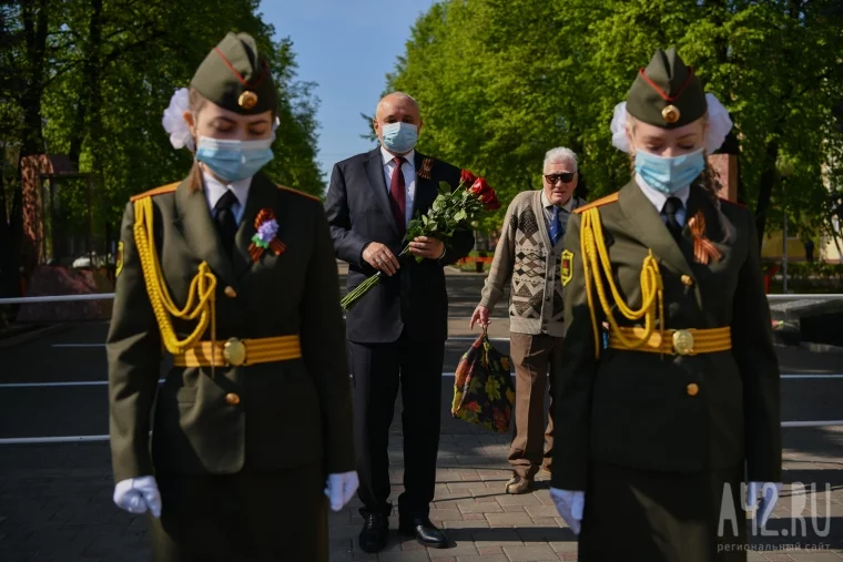 Фото: 75-летие Победы: как Кемерово отмечает праздник во время пандемии коронавируса 34