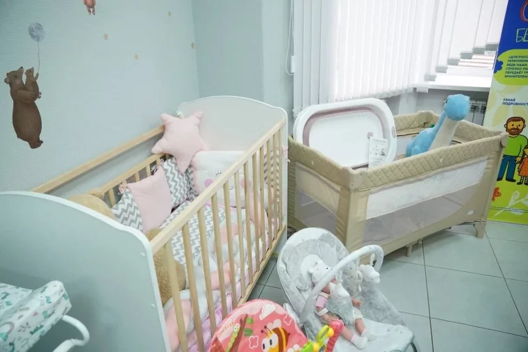 Фото: В Осинниках открылся пункт проката вещей для новорождённых 4