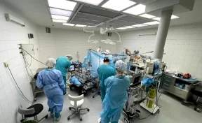 Кузбасские врачи впервые заменили клапан сердца через разрез между рёбрами