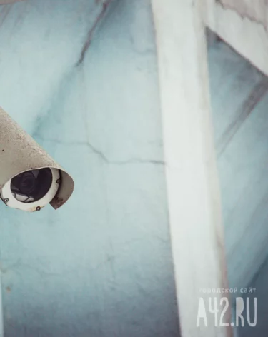 Житель Магадана 1,5 года следил за женой и попал под суд