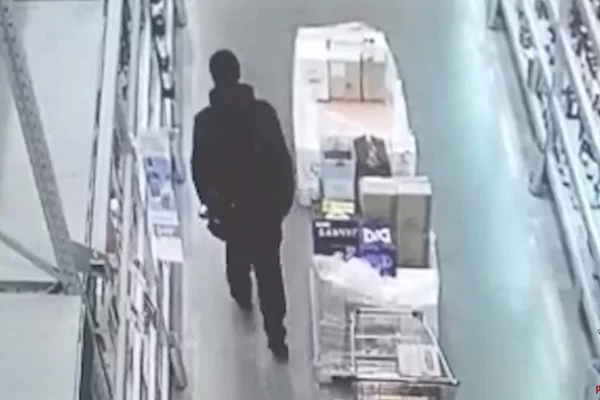 В Кемерове находившийся в розыске за разбой мужчина попытался похитить алкоголь