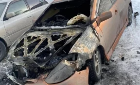 Кузбассовец поджёг машину бывшей сожительницы за то, что она выгнала его из дома