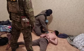 ФСБ показала кадры задержания подозреваемого в диверсии на железной дороге в Кузбассе