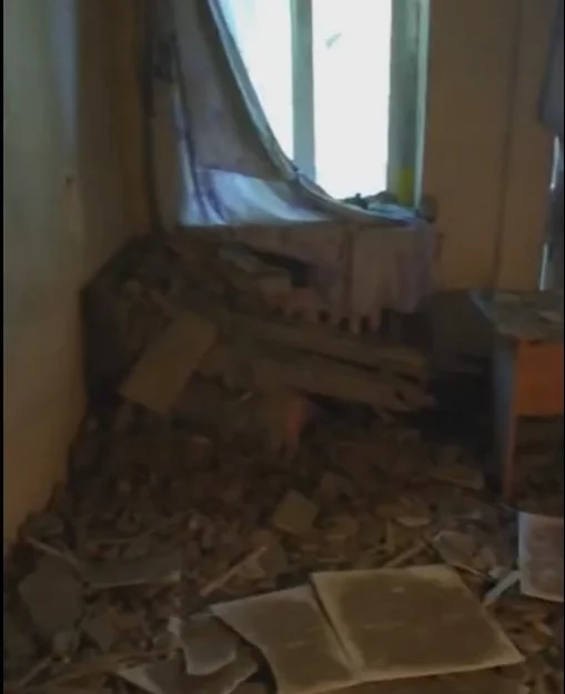 Фото: Жители многоквартирного дома в Кемерове пожаловались на обрушенный потолок 2