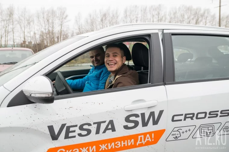 Фото: Кемеровчане познакомились с LADA Vesta SW Cross 16