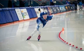 Кемеровчанка Алина Ащеулова вошла в топ-10 сильнейших конькобежек страны