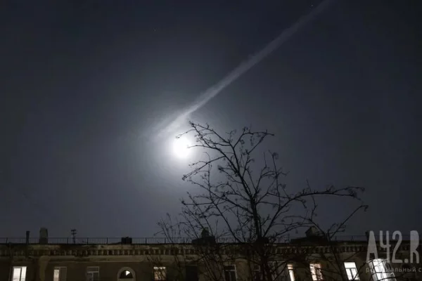 Два дома и автомобиль повреждены после атаки БПЛА в Воронежской области