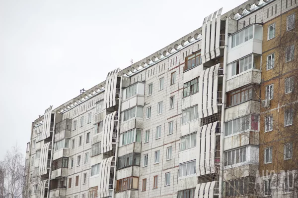 Депутаты Новокузнецка предложили давать служебное жильё водителям трамваев и троллейбусов