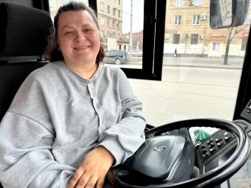 Фото: В Новокузнецке водитель автобуса №80 спасла жизнь пассажира 1