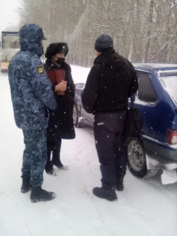 Фото: Приставы арестовали 10 автомобилей на въезде в Кемерово 1