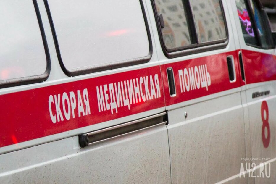 Появилось видео ДТП с Lada Niva, влетевшей в остановку с людьми в Москве