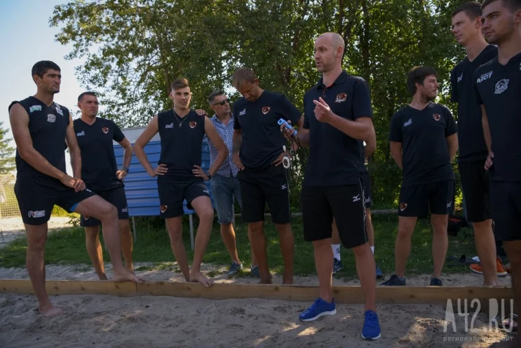 Фото: Так закаляется сталь: тренировка ВК «Кузбасс» на открытом воздухе 38