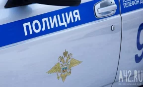 В Приморье мужчина распылил газ из баллончика в лицо 6-классникам на территории школы