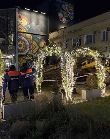 Оторвавшаяся крыша убила мужчину в Каспийске