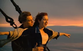 Жених и невеста погибли, повторяя во время фотосессии сцену из «Титаника»