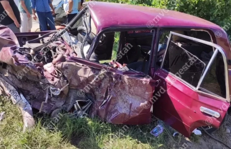 Фото: Три человека стали жертвами ДТП с легковушками в Дагестане  2