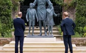 Принц Гарри и принц Уильям открыли памятник погибшей матери — принцессе Диане