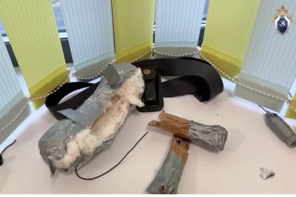 СК показал кадры из школы, где девятиклассник убил ребёнка и ранил охранника