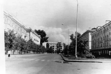 Улица Островского после реконструкции, 1989 год / Фото: архив Валерия Непомнящего